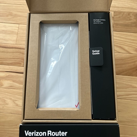 Verizon CR1000A 1000 Mbps 3 Port Wireless Router - White - Picture 4 of 5